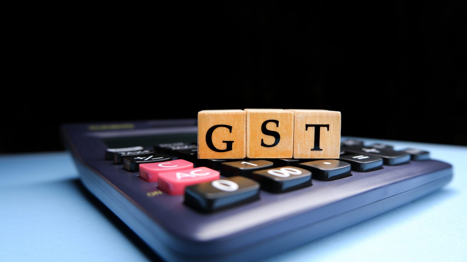 GoM Flags Rs 2.2 Lakh Crore GST Evasion as Council Eyes Sector Focused Solutions