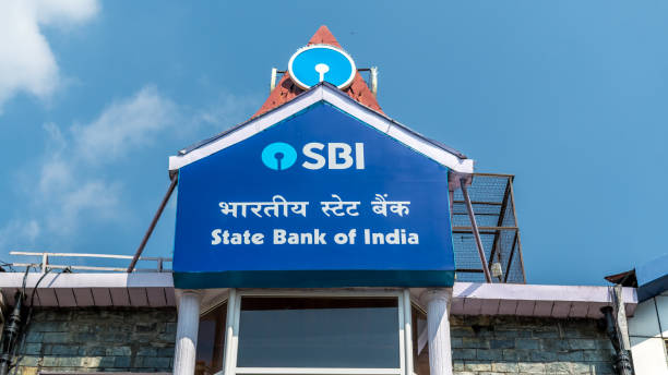SBI Breaks Fundraising Record with ₹25,000 Crore QIP: What It Means for Investors