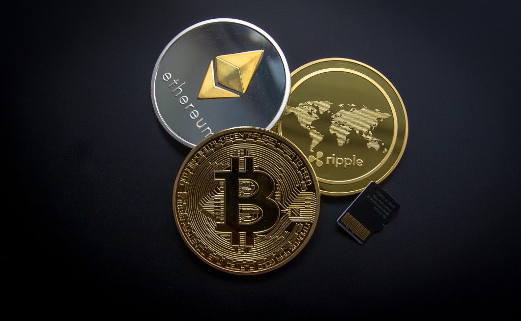 FROM SIPS TO CRYPTO: WHAT SMART 25-YEAR-OLDS ARE DOING DIFFERENTLY WITH THEIR MONEY