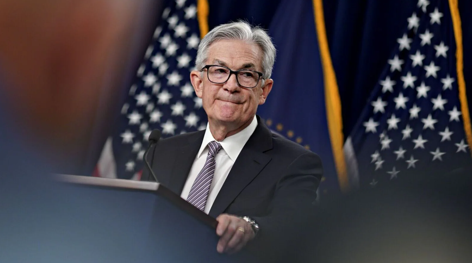 US Markets Open Flat as Investors Await Fed’s Rate Cut Decision